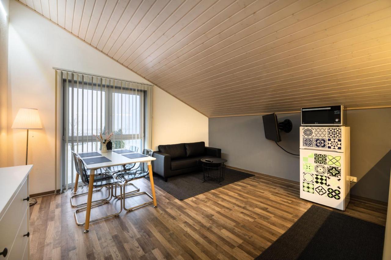Gemuetliche Ferienwohnung Mit Panoramablick Muttensweiler Eksteriør billede